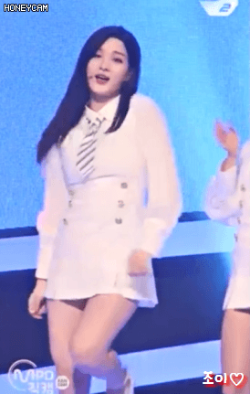 라붐에서 막내이지만 가장 섹시한 율희.gif | 인스티즈