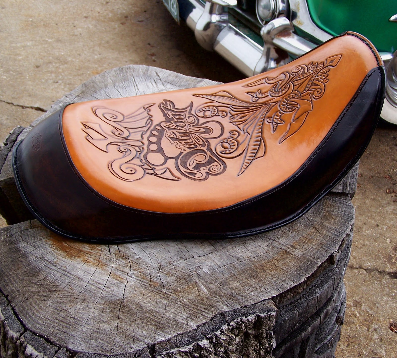 Moody's Garage Custom Leather Motorcycle Seat Justin Giddings