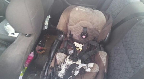 Asiento de bebé atacada por terroristas árabes Asiento de bebé atacada por terroristas árabes