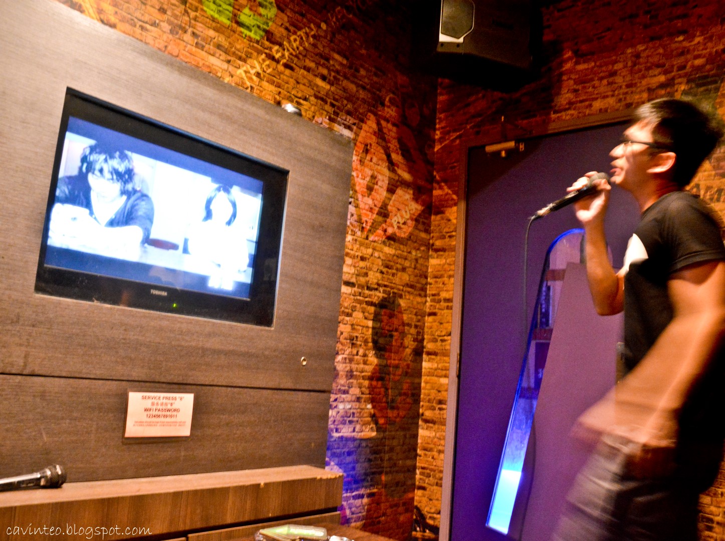 Entree Kibbles I am a Singer Family Karaoke (我是歌手) KSL City Shopping