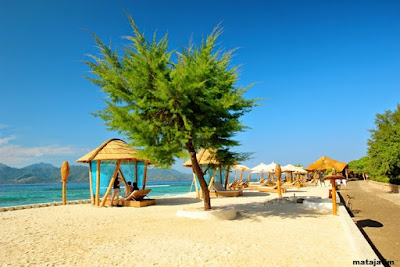 pesona romatis pulau gili trawangan pesona romatis pulau gili trawangan