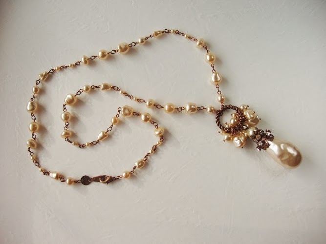 Jewelry by mdmButiik Estonia Sautoir perles de verre nacre ancienne Halskette alt anik perlen