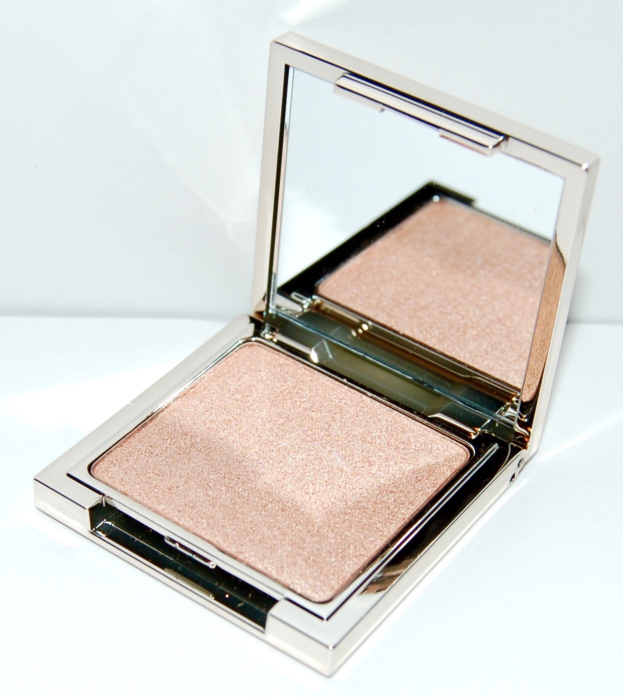 Jouer Powder Highlighter Trio Review The Beauty Isle
