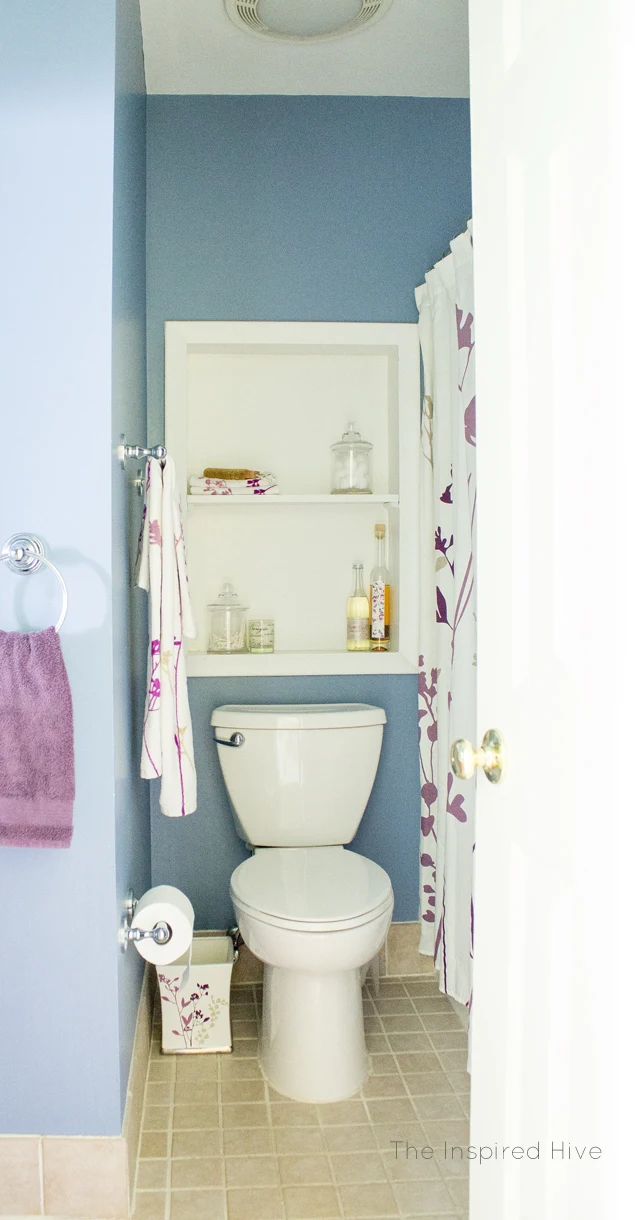 A nautical bathroom makeover that's perfect for both kids and guests.