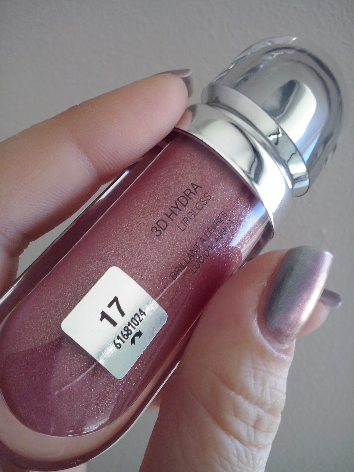 Ana_missverniz Kiko 3D Hydra Lipgloss