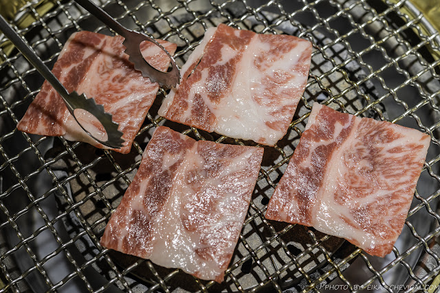 塩選輕塩風燒肉，鼎王旗下燒肉品牌，用餐環境內斂低調有質感，多類特色鹽類任你搭