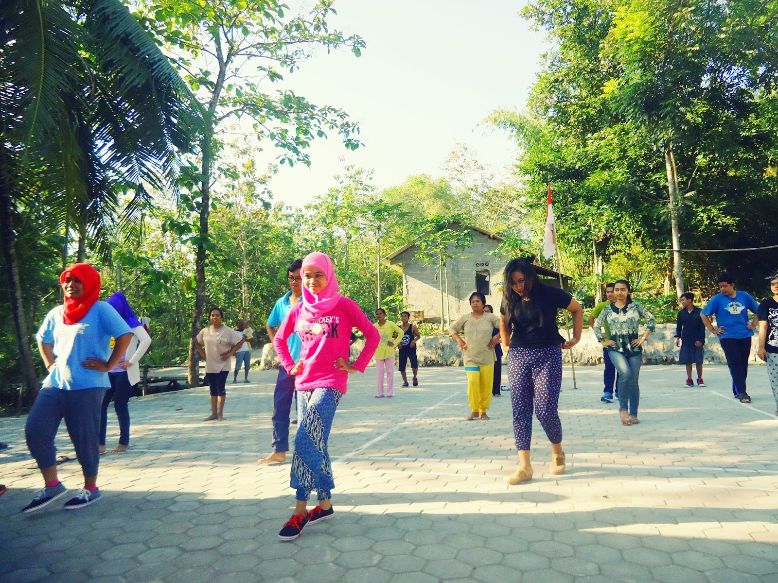 Coretan Inspirasi INSTRUKTUR SENAM