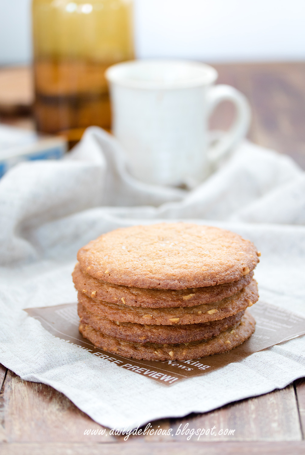 dailydelicious Thin and flourless peanut butter cookies