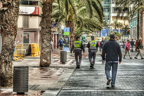 Brutal paliza de dos hombres a otro, Las Palmas de Gran Canaria Brutal paliza de dos hombres a otro, Las Palmas de Gran Canaria
