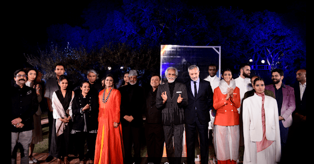 Aman Nath, Chairman of Neemrana Hotels, Vinay Gupta, owner of Shri Hari DiaGems, Sunil Sethi, President FDCI and H.E. Lorenzo Angeloni, Italian Ambassador to India, with 9 sho Aman Nath, Chairman of Neemrana Hotels, Vinay Gupta, owner of Shri Hari DiaGems, Sunil Sethi, President FDCI and H.E. Lorenzo Angeloni, Italian Ambassador to India, with 9 sho