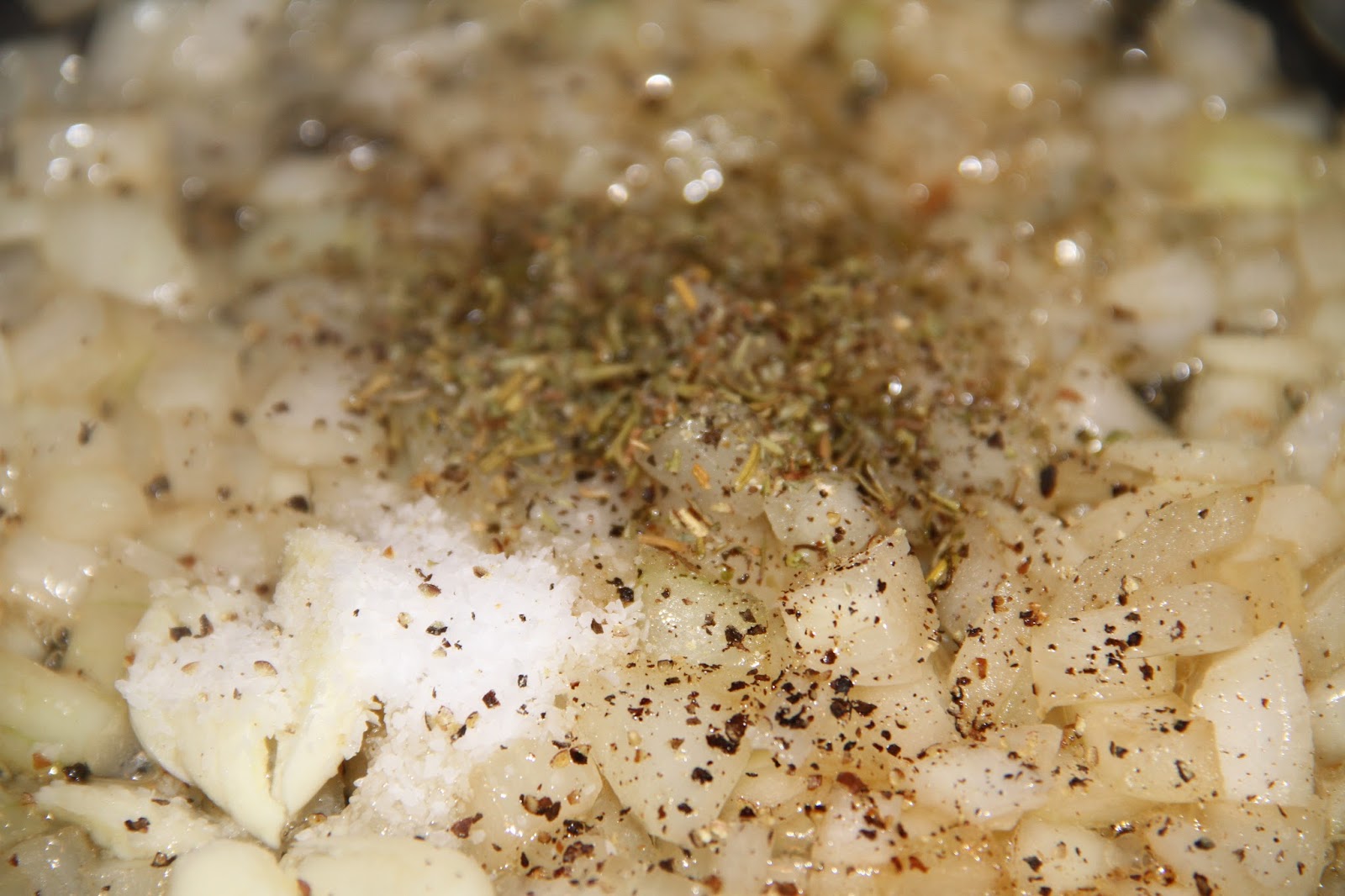 Deep South Dish Southern Field Peas and Snaps