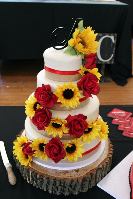 Wedding Cakes With Red Roses Pinterest Wedding Cakes With Red Roses Pinterest