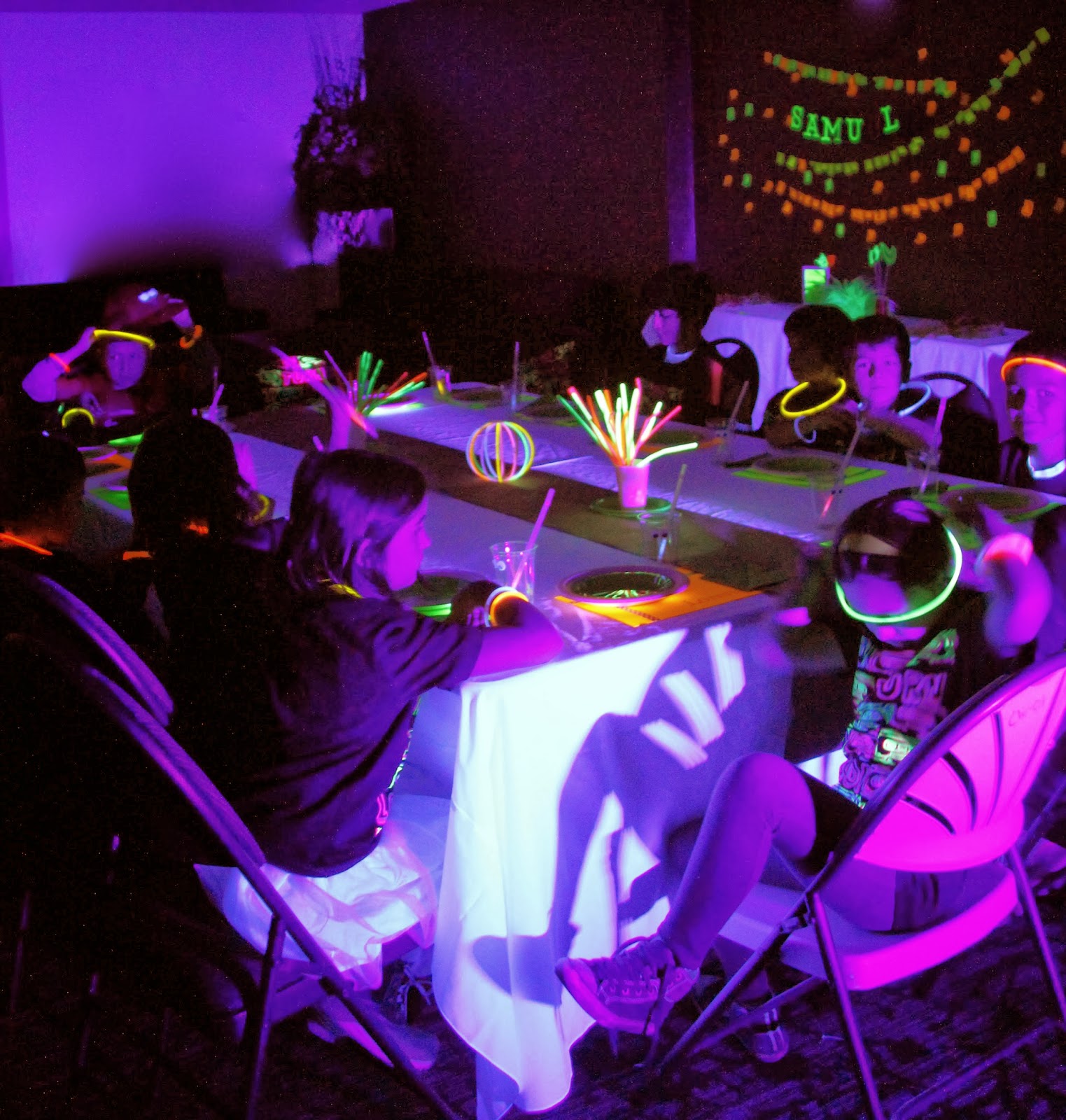 THREElittleBIRDS' Neon/Glow in the Dark Birthday Party