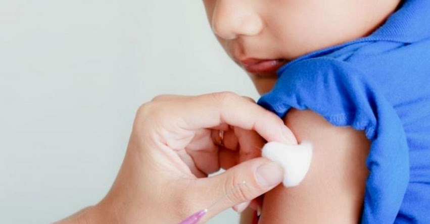 Padres solo tienen hoy y mañana para vacunar a sus niños, informó el MINSA Padres solo tienen hoy y mañana para vacunar a sus niños, informó el MINSA