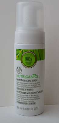 The Body Shop Nutriganics Foaming Facial Wash