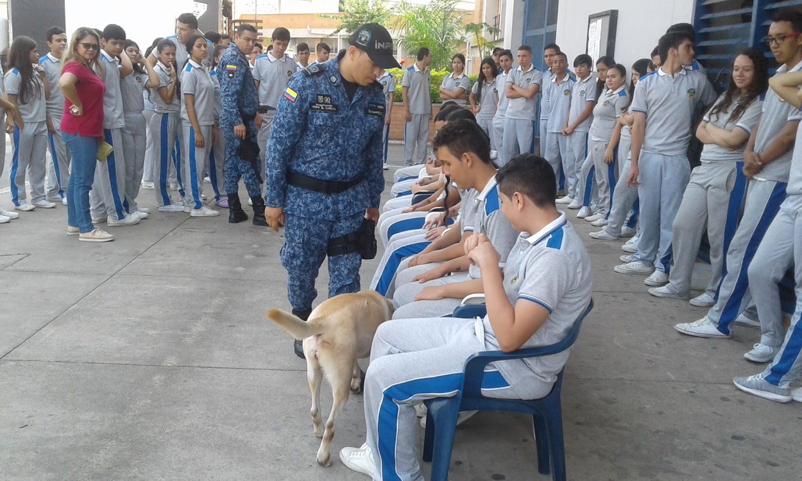 Sin Rejas Ni Fronteras Visita Colegio Oriental 26 de Prados Norte