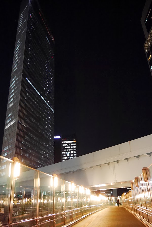 13東京自由行 Day2 7 東京新開發地 漫步在汐留 宮崎駿大時鐘 廢紙背面塗鴉 班大貓的廢畫部落格 Cat S Blog