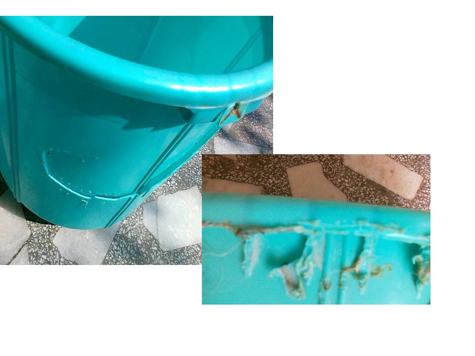 Roznamcha Karguzari Mending broken Plastic bucket