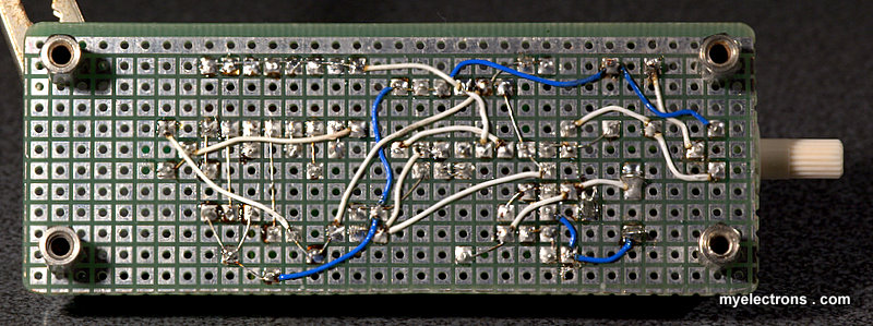 Simple Square Wave Generator Circuit Schematic
