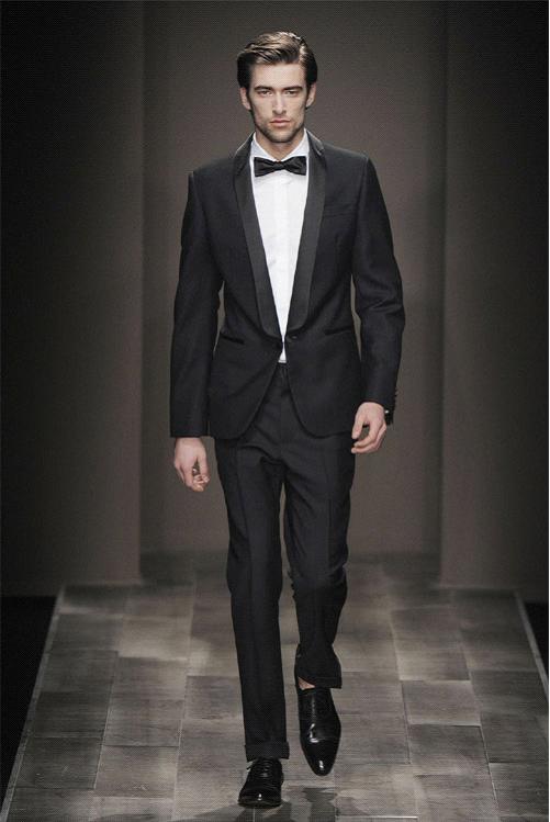 Fashion Men Suits Blog: Fashionable wedding suit for men collocation