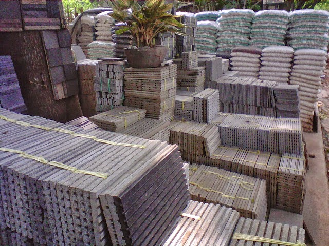 Jasa pembuatan kolam ikan dan taman melayani wilayah semarang dan sekitarnya. Okta Jaya Stone Aneka Batu Alam Pemasangan Dan Design Seputar Semarang