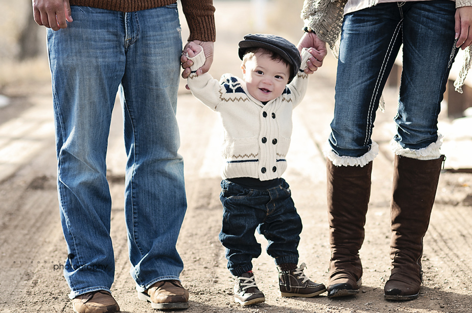 elizabeth ann photography: Red Barn | Aaron, Melissa and Lathan ...