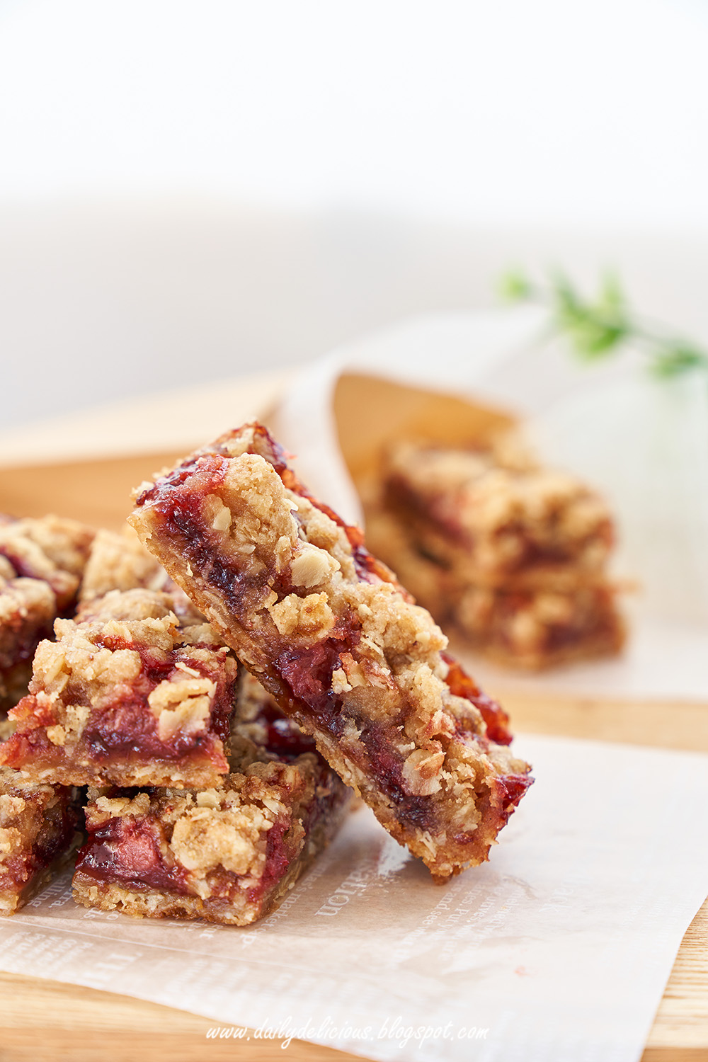 dailydelicious thai สตรอเบอรี่บาร์คุกกี้ Strawberry Jam Bars