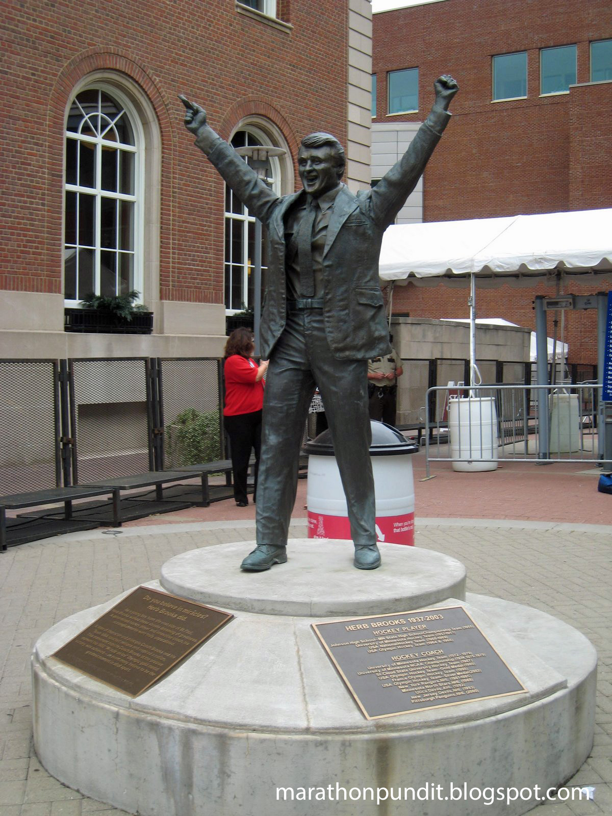 Marathon Pundit Herb Brooks and "USA!"
