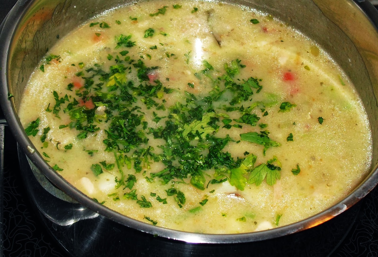 Futtern wie bei Muttern: Scharfe Kartoffel- Fischsuppe