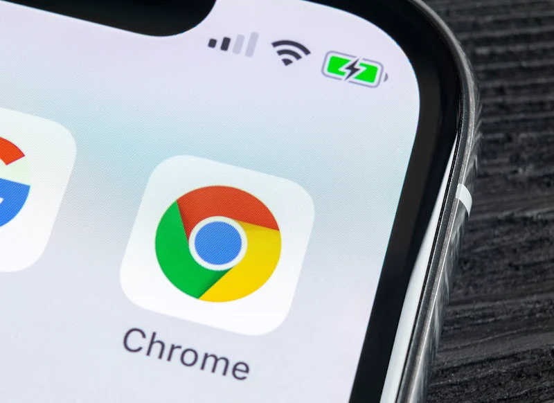 Google Chrome is working to fix the ‘white flash’ glitch between web pages