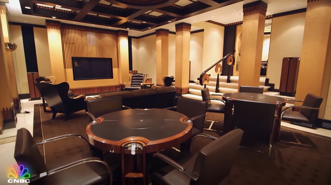 66 Interior Design Photos vs. Michael Jordan's Chicago & Bel Air Mega-Mansions Tour | Secret Lives of The Super Rich