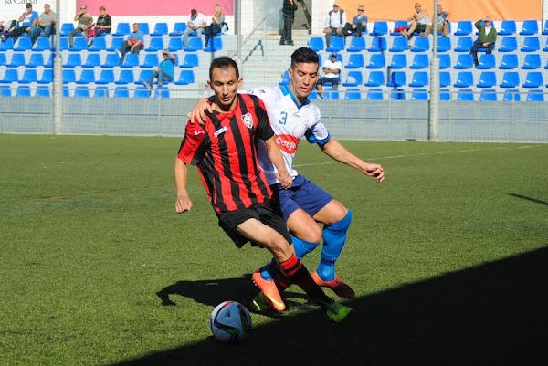 El CD El Palo gana tirando de oficio al River Melilla (3-0)