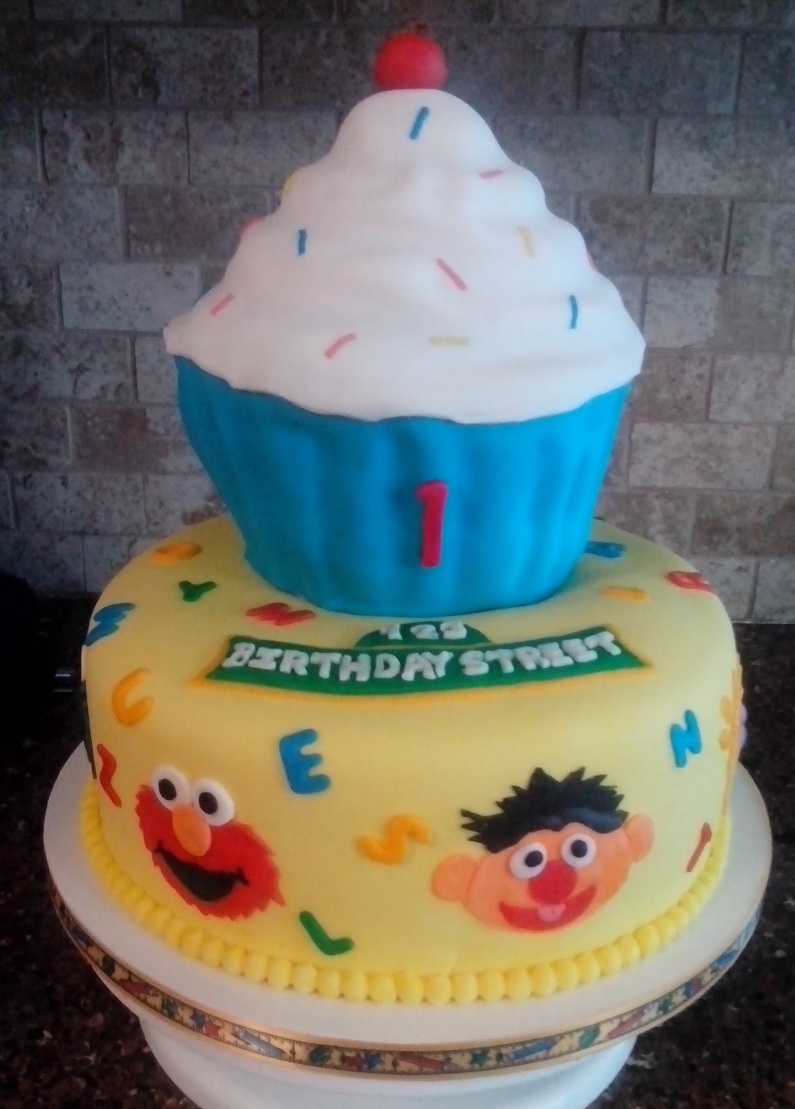 My Cake Hobby: Sesame Street 1st Birthday Cake and Smash Cake