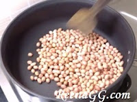 Mungfali Chikki Recipe step 1