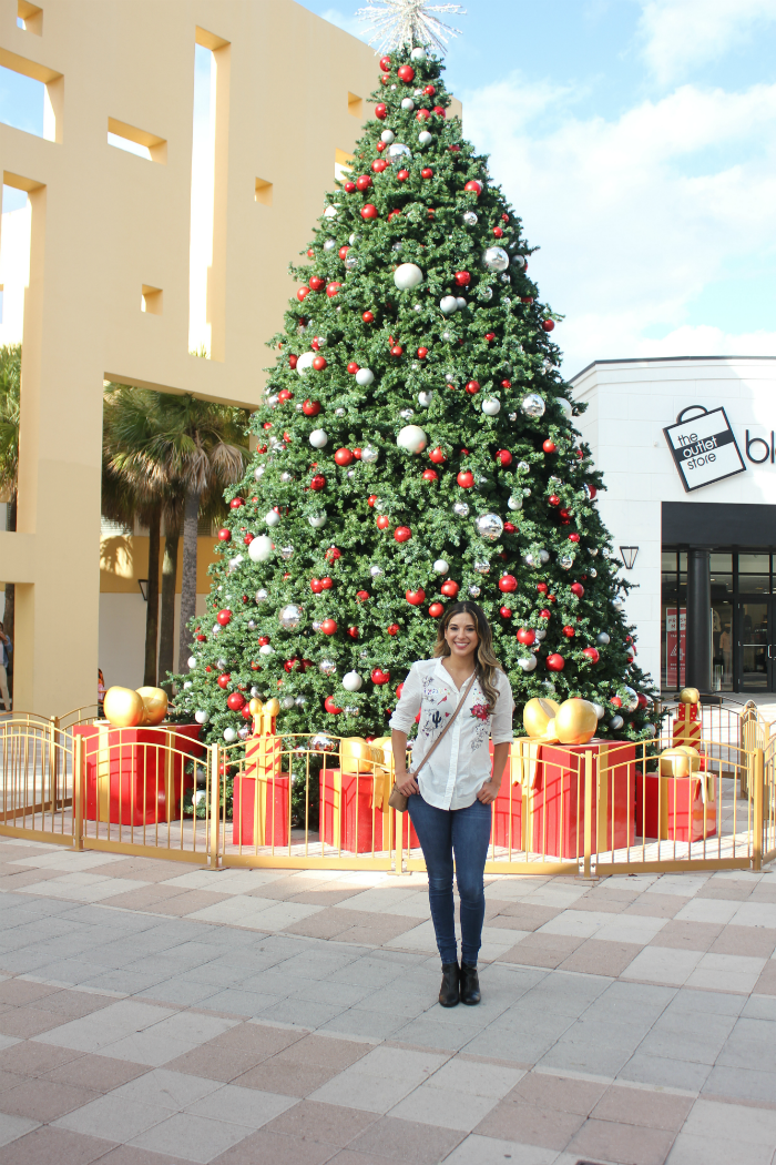 SAWGRASS MILLS SHOPPING MALL: THEY'RE READY FOR BLACK FRIDAY AND CHRISTMAST