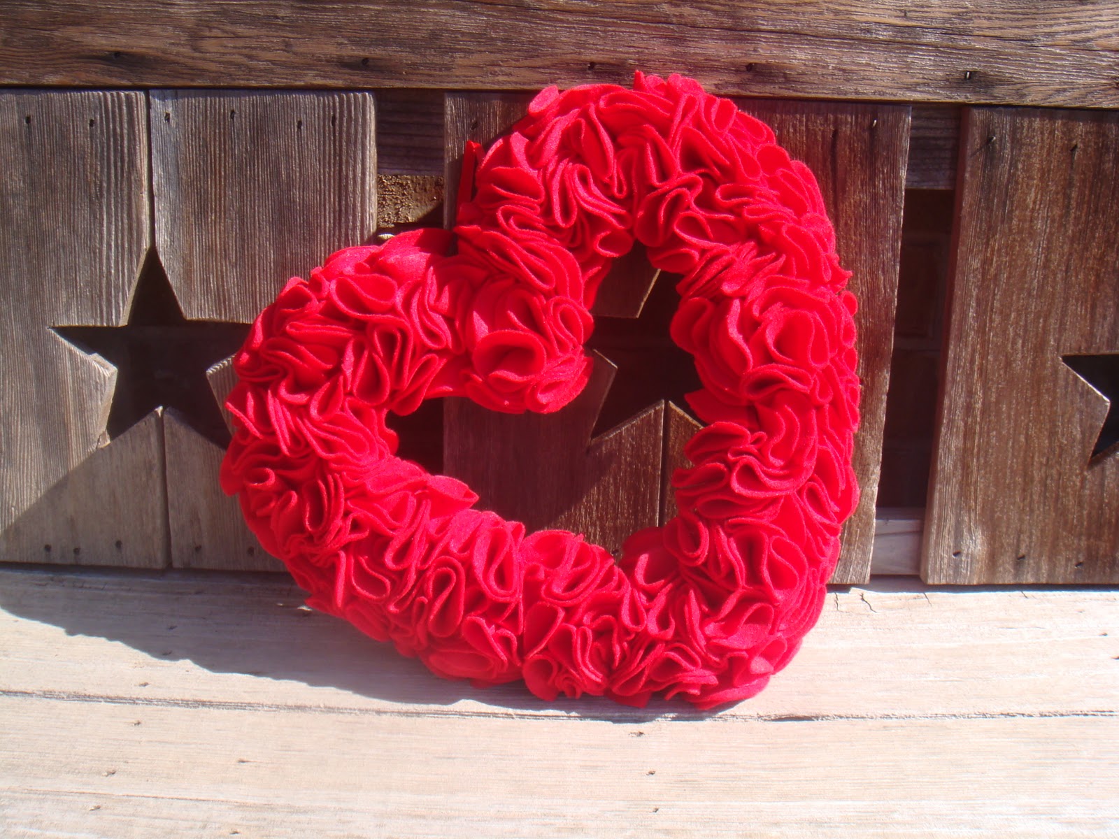 AuntTeague Creations Felt Valentine Wreath