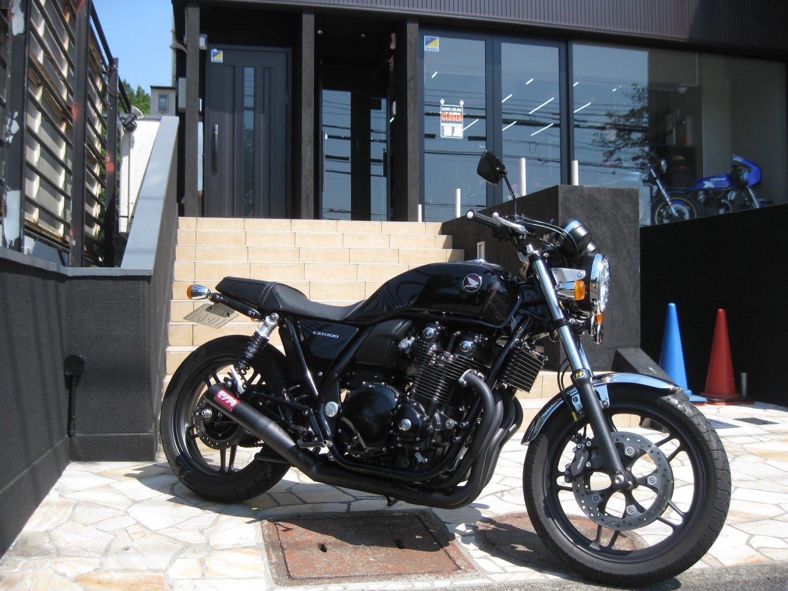 Xtension Mc エクステンション ホンダcb1100 ブラックスタイル サスペンション変更