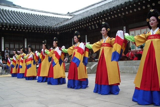 Tarian tradisional Korea