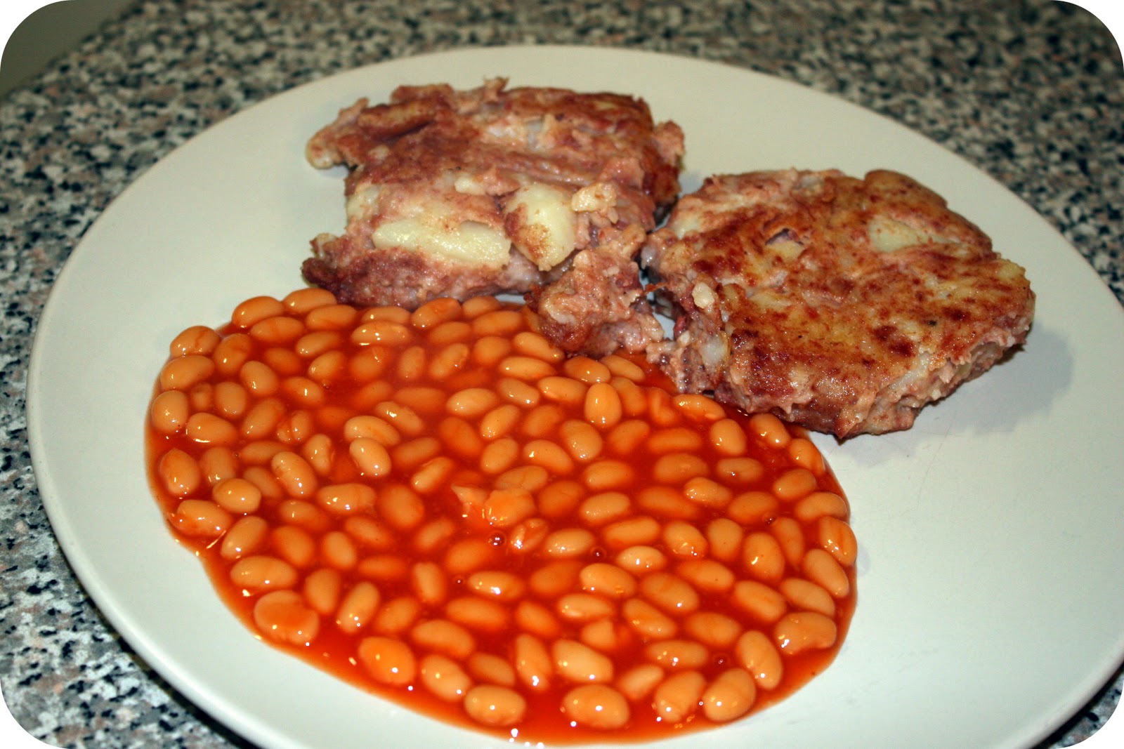 The Home Front Housewife Recipe 1 Corned beef (or Spam) hash cakes