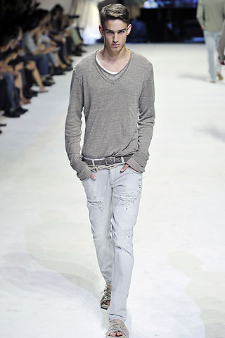 Picture Boliwood Trend: Modern Jeans For Men – Designer Jeans Delivery ...