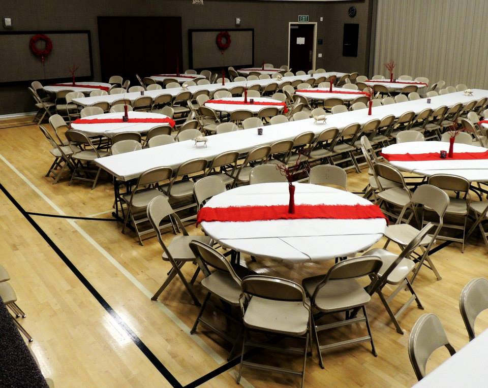 Ward Christmas Party Ideas Part - 37: For Decorations We Bought Rolls Of Plain Newsprint Paper From The Local Paper For $7 A Roll. Then We Re-used Some Red Burlap From Previous Years As Table ...