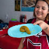 Puding Dengan Bentuk dan Warnanya Persis Kotoran Anjing