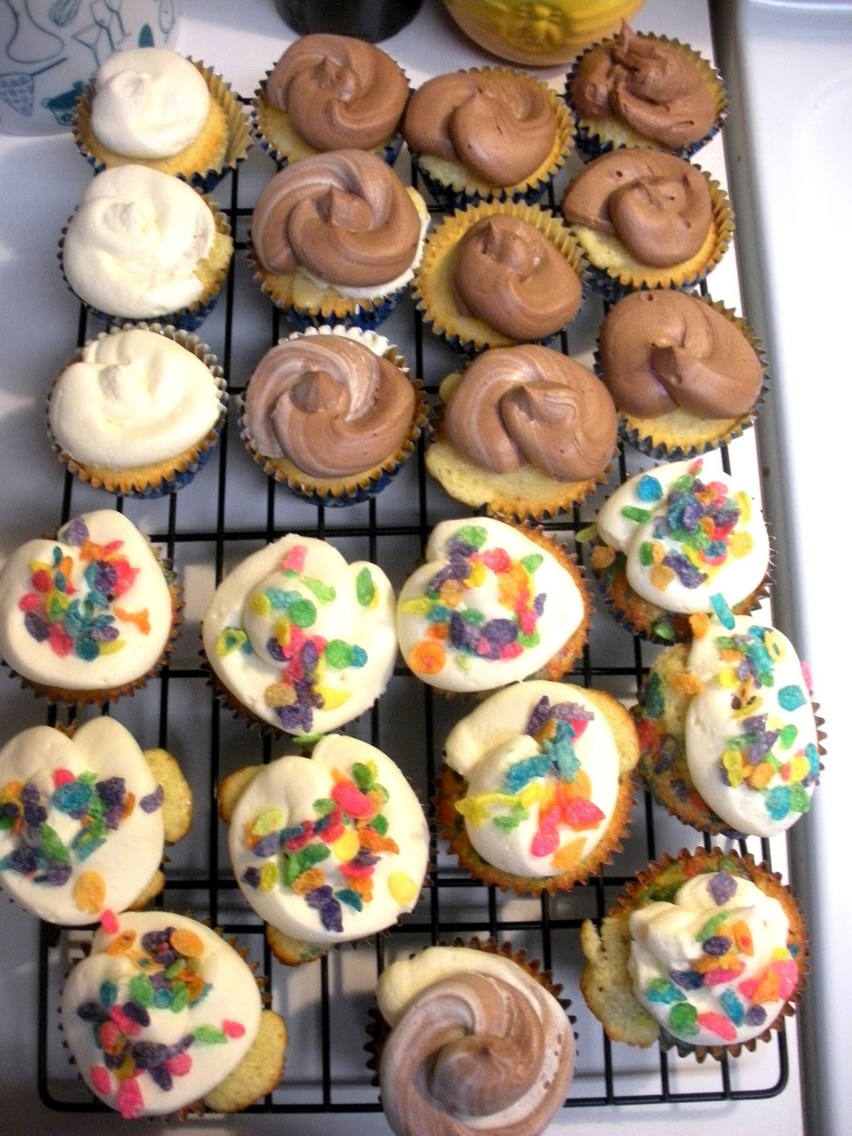 Domestic 360 Neon Fruity Pebbles Cupcakes Easy Recipe