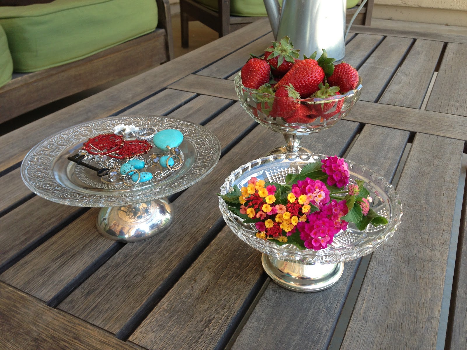 deco Adorable bowls and tray