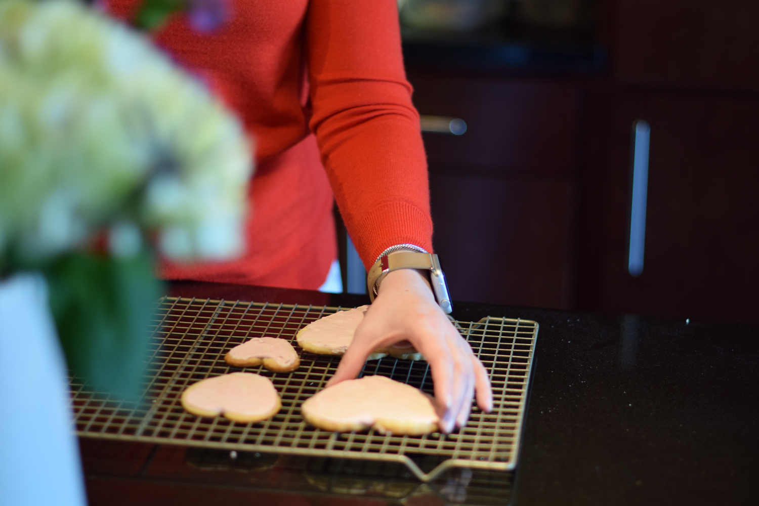 Using an Apple Watch for baking.