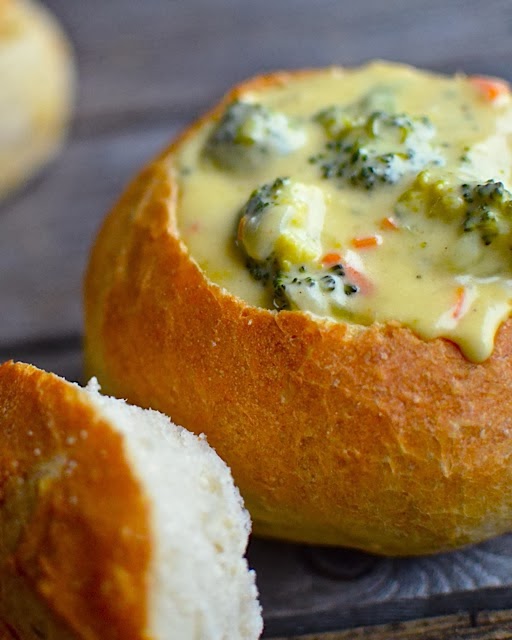 Yammie's Noshery Quick and Easy Bread Bowls
