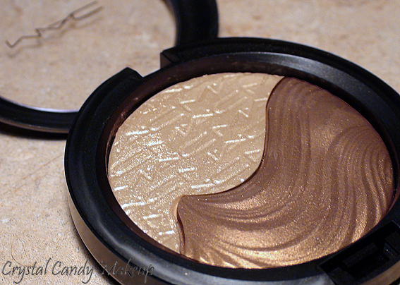 Poudre Skinfinish Double Definition de MAC (Collection In Extra Dimension)