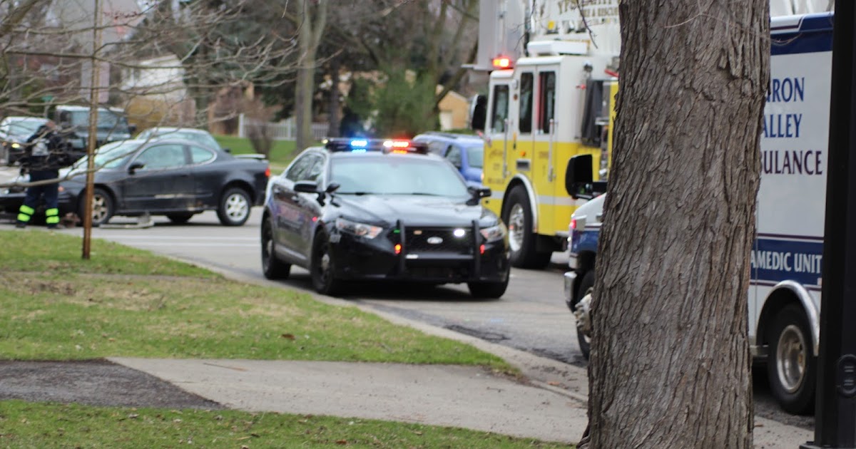 Purple Walrus Press Car accident at corner of Mansfield and Cross in