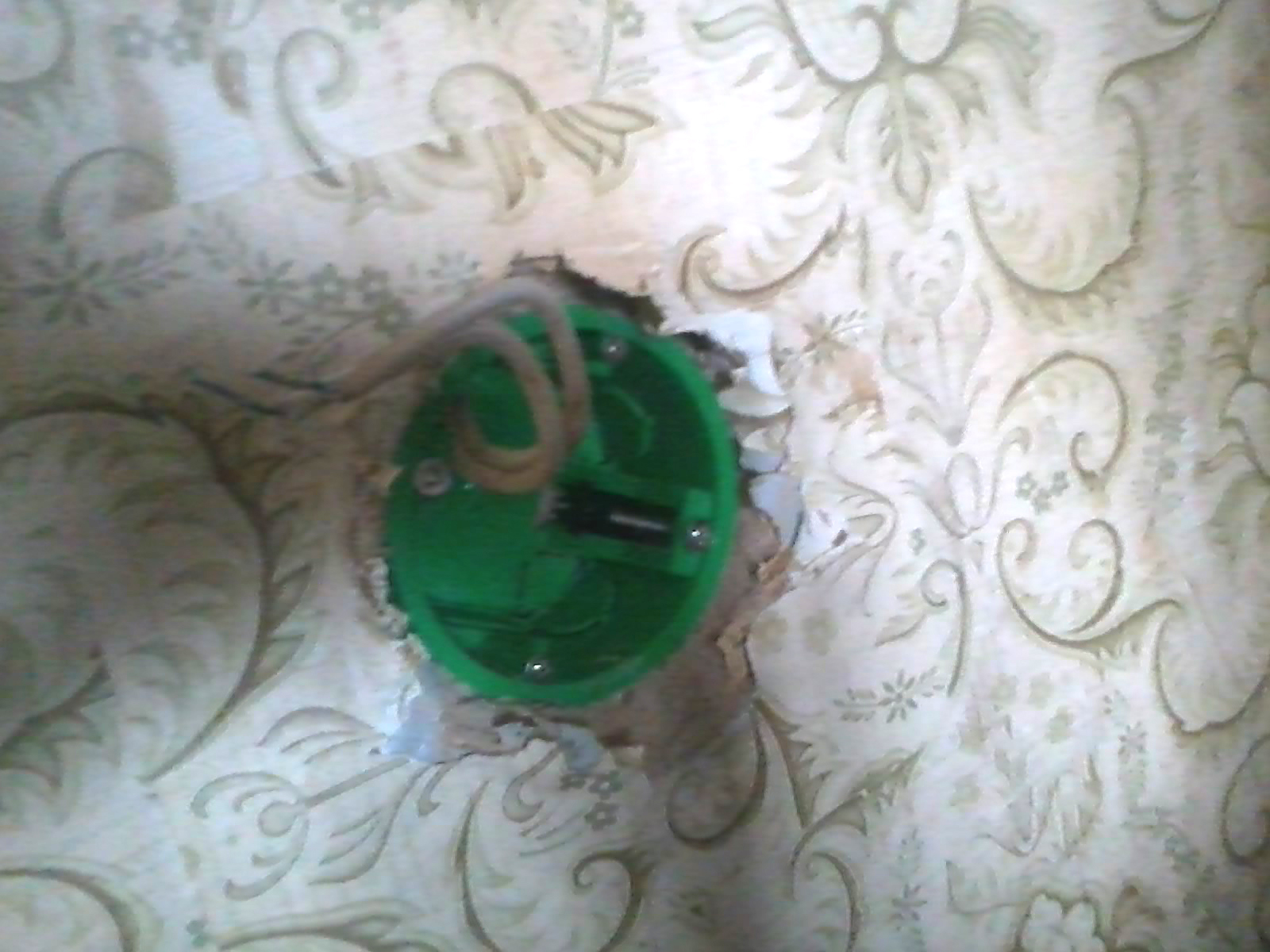 Замена розетки ссср на новую