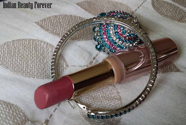 Lakme 9 to 5 Lipstick Pink Bureau Review, shades